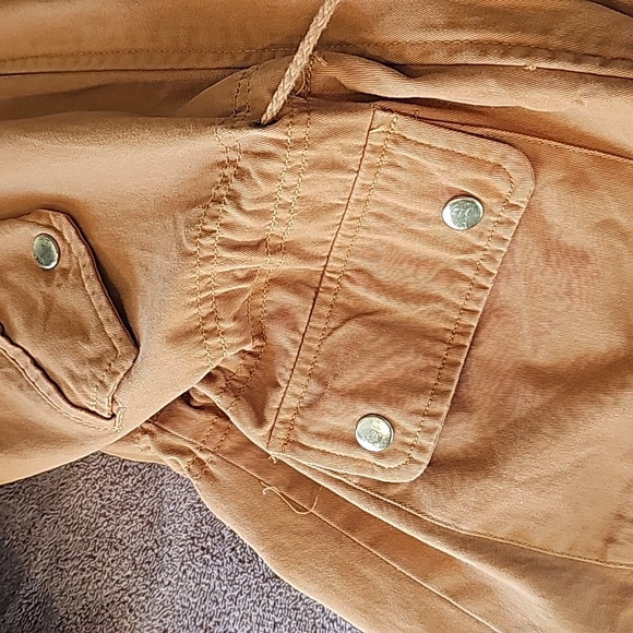 Spring Jacket - Picture 2 of 4